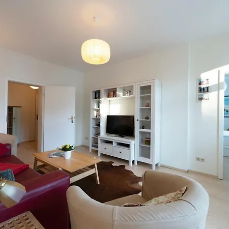 Apartment Kurhaus Nordstrand 3 Raum Whg. 37 Mit Balkon Und Seitlichen Meerblick Vom Balkon Goehren (Ruegen)